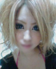 モモ