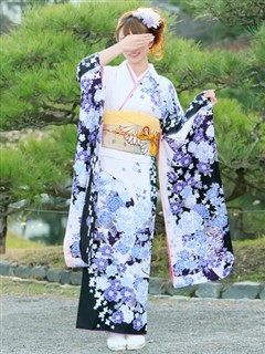 ナナミ