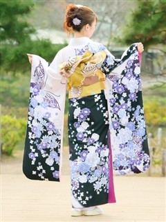 ナナミ